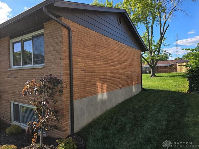 1617 Belvo Road, Miamisburg, OH 45342