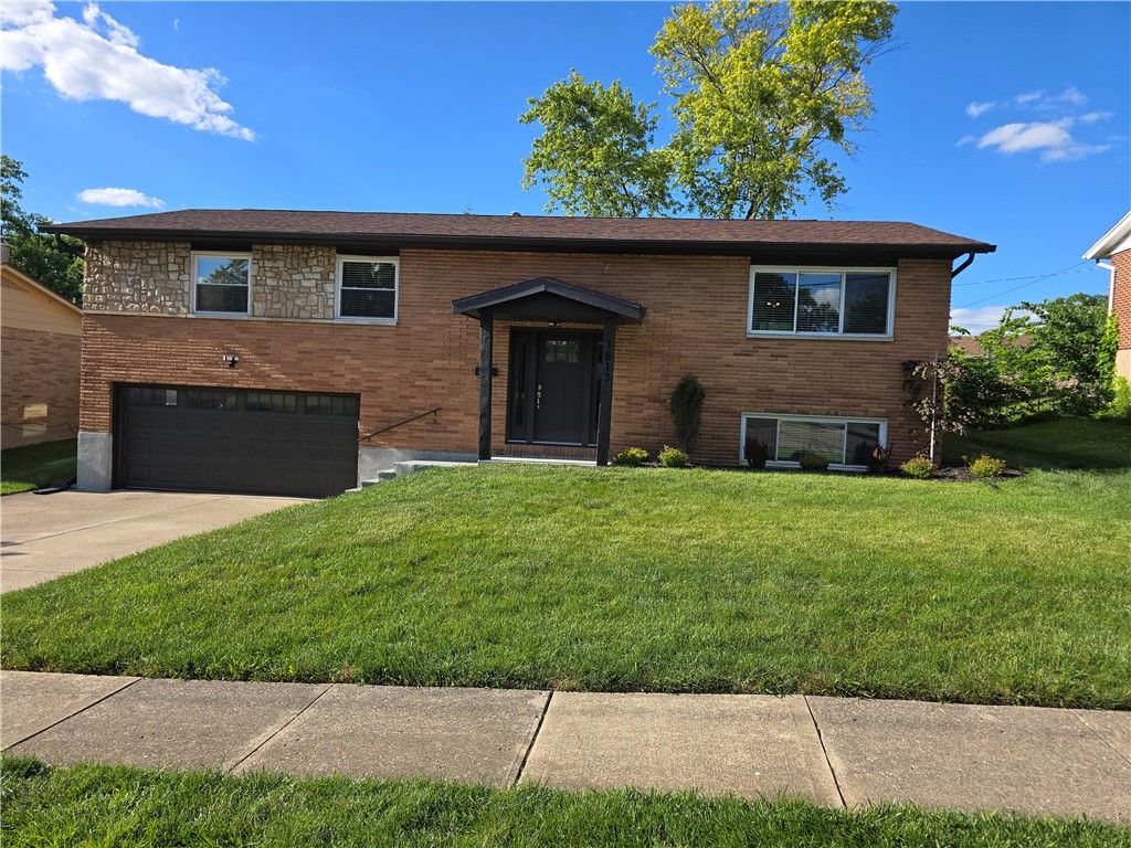 1617 Belvo Road, Miamisburg, OH 45342