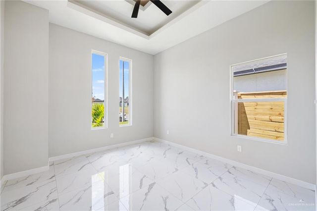 8042 49th Lane, Mcallen, TX 78504