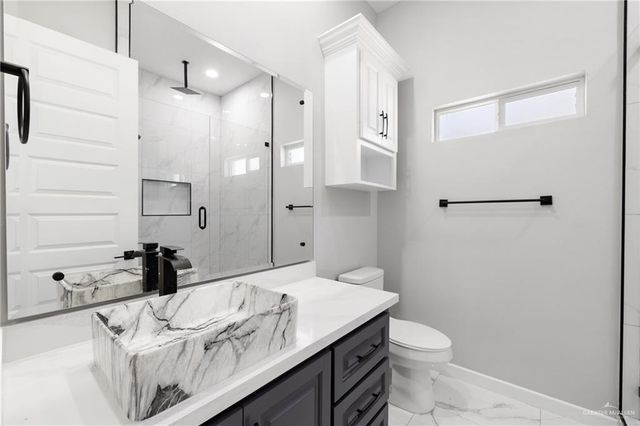 8042 49th Lane, Mcallen, TX 78504