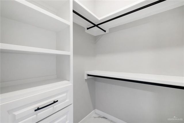 8042 49th Lane, Mcallen, TX 78504