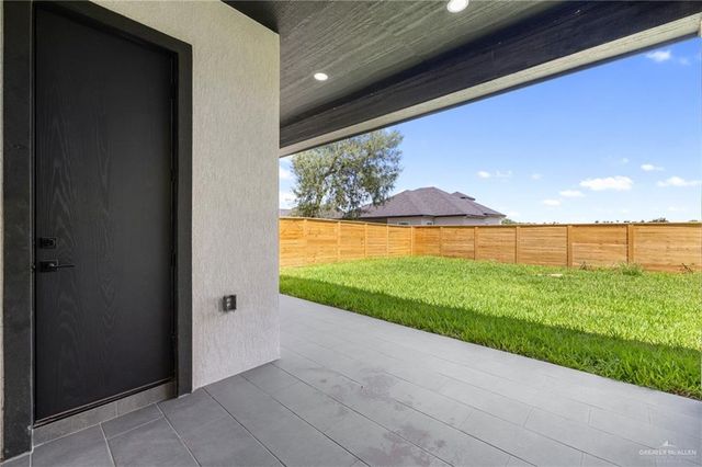 8042 49th Lane, Mcallen, TX 78504