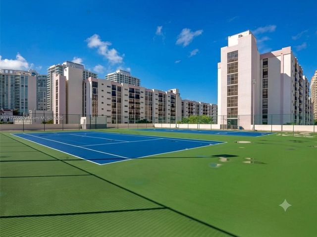 17021 N Bay Road 529, Sunny Isles Beach, FL 33160