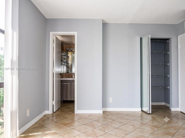 17021 N Bay Road 529, Sunny Isles Beach, FL 33160