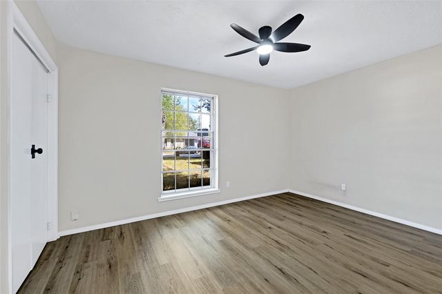 9611 Camrose Court, Houston, TX 77086