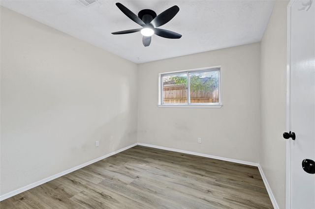 9611 Camrose Court, Houston, TX 77086