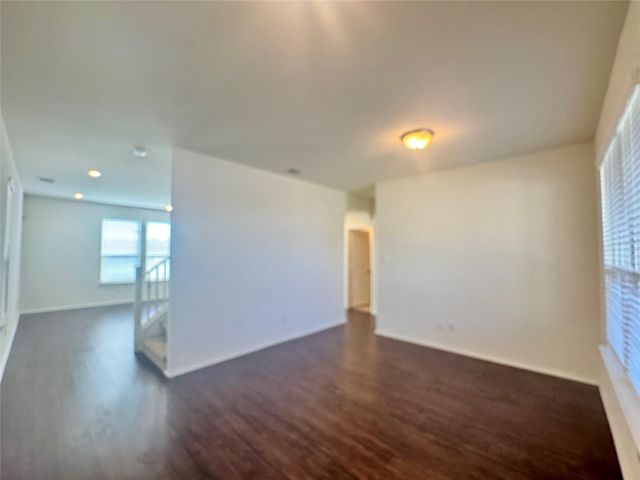 16501 Brogan LN, Pflugerville, TX 78660