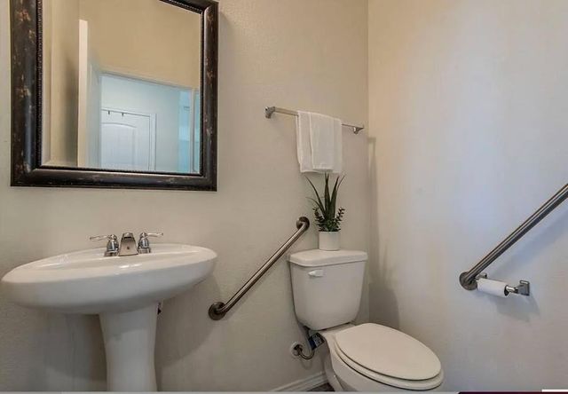 16501 Brogan LN, Pflugerville, TX 78660