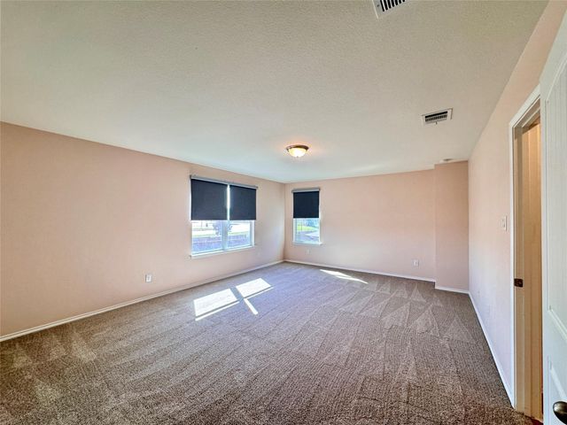 16501 Brogan LN, Pflugerville, TX 78660