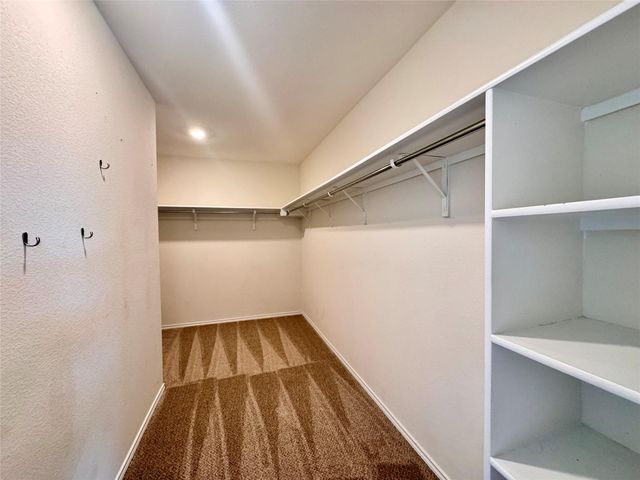 16501 Brogan LN, Pflugerville, TX 78660