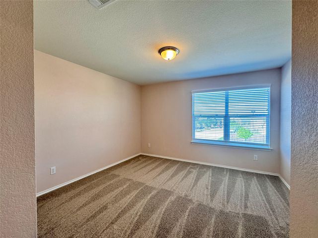 16501 Brogan LN, Pflugerville, TX 78660