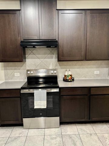 16501 Brogan LN, Pflugerville, TX 78660