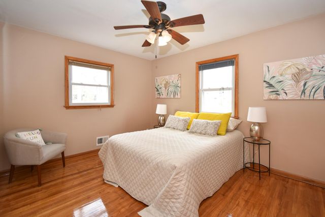 4651 Colorado Avenue N, Crystal, MN 55422