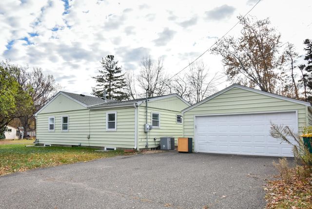 4651 Colorado Avenue N, Crystal, MN 55422