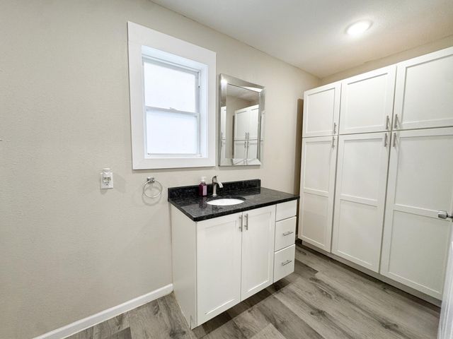 514 E Hampden Avenue, Fergus Falls, MN 56537