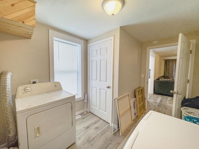 514 E Hampden Avenue, Fergus Falls, MN 56537