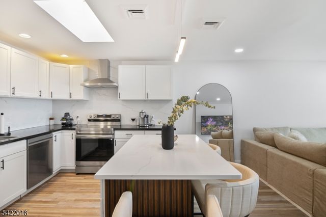 300 Gorge Rd 36, Cliffside Park Boro, NJ 07010