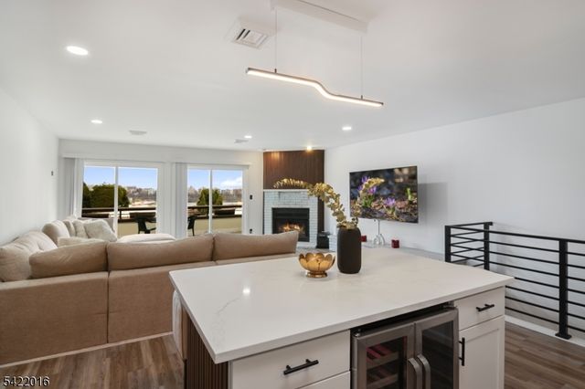 300 Gorge Rd 36, Cliffside Park Boro, NJ 07010