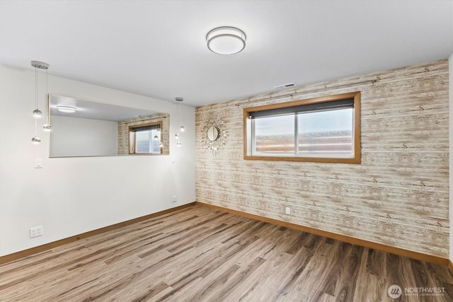 3275 Bennett Drive, Bellingham, WA 98225