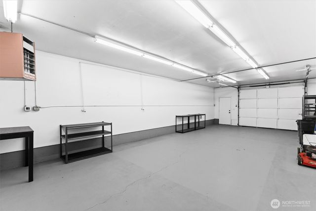 3275 Bennett Drive, Bellingham, WA 98225