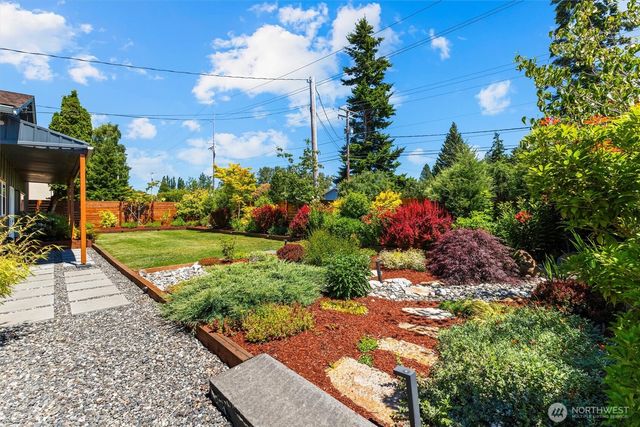 3275 Bennett Drive, Bellingham, WA 98225