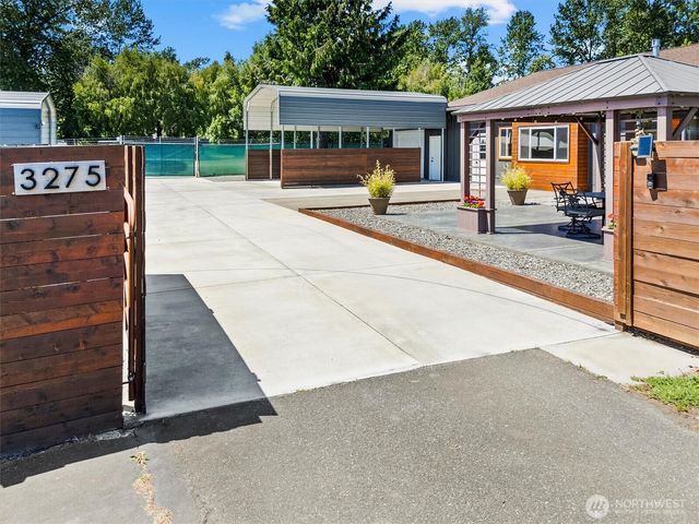 3275 Bennett Drive, Bellingham, WA 98225