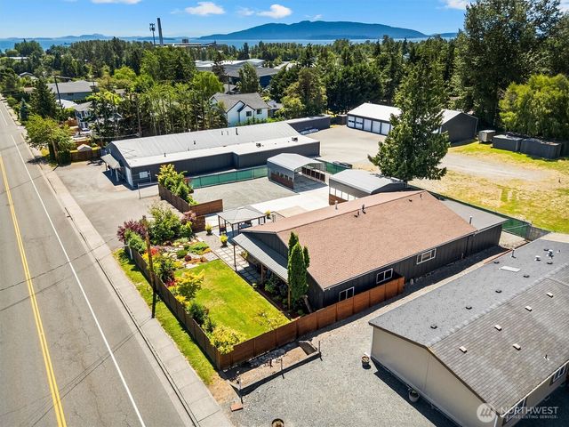 3275 Bennett Drive, Bellingham, WA 98225