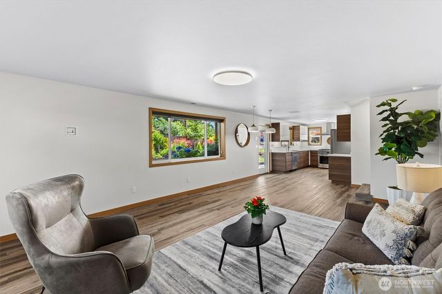 3275 Bennett Drive, Bellingham, WA 98225