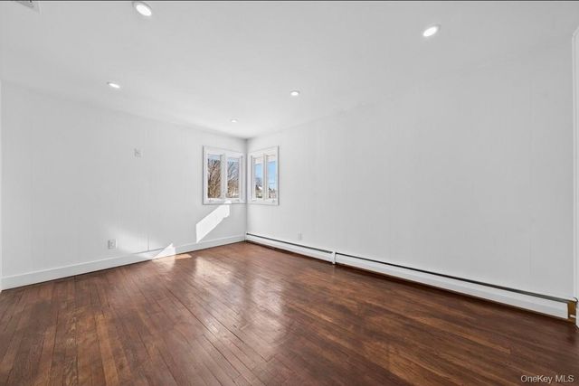 8 Whitebirch Lane, Commack, NY 11725