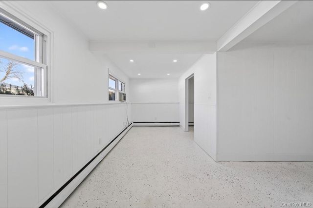 8 Whitebirch Lane, Commack, NY 11725