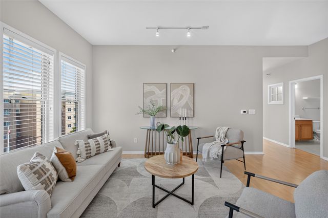 100 Water Street 404, Des Moines, IA 50309