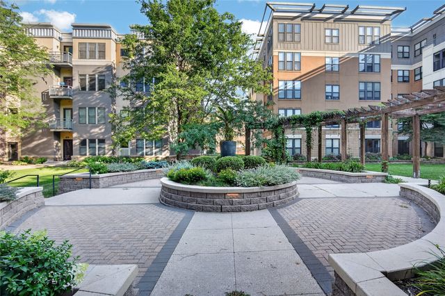 100 Water Street 404, Des Moines, IA 50309