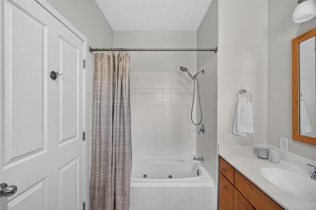 100 Water Street 404, Des Moines, IA 50309