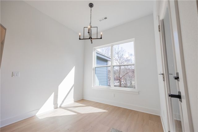 2801 W Rutledge Lane, Fayetteville, AR 72704