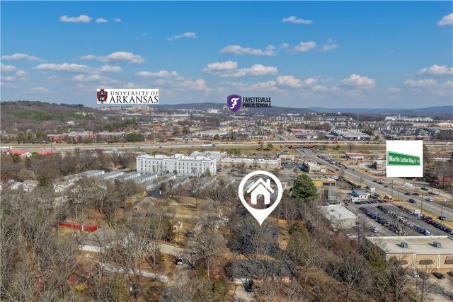 2801 W Rutledge Lane, Fayetteville, AR 72704