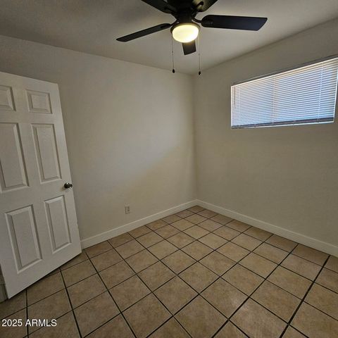 3014 N 70TH Street, Scottsdale, AZ 85251