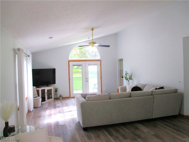 2399 Marlborough Drive, Uniontown, OH 44685
