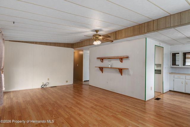 8081 Fairlane Avenue, Brooksville, FL 34613