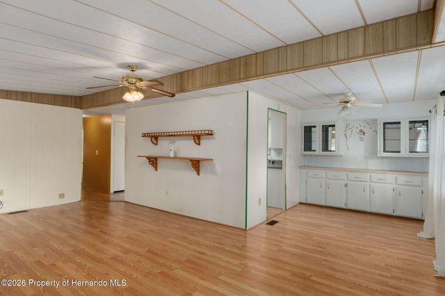 8081 Fairlane Avenue, Brooksville, FL 34613