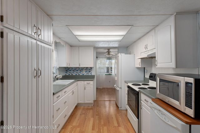 8081 Fairlane Avenue, Brooksville, FL 34613