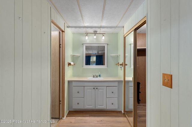 8081 Fairlane Avenue, Brooksville, FL 34613