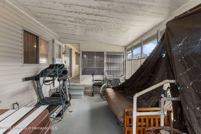 8081 Fairlane Avenue, Brooksville, FL 34613