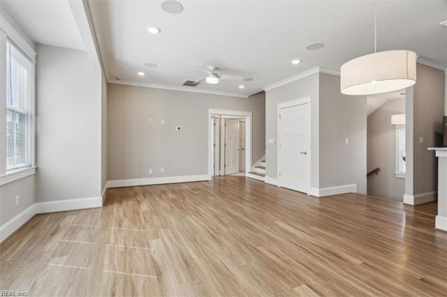 9554 Shore DR, Norfolk, VA 23518