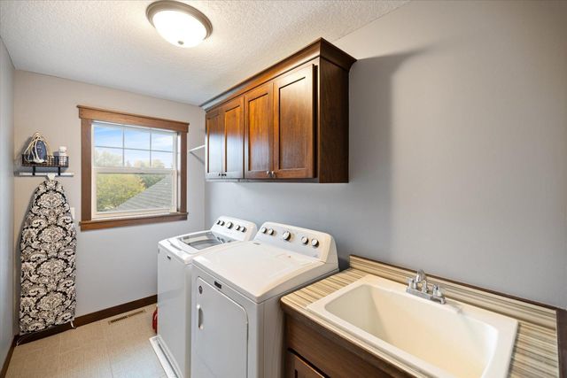 1201 Bishop Circle, Watertown, MN 55388