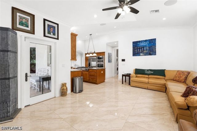 556 6th ST SE, Naples, FL 34117