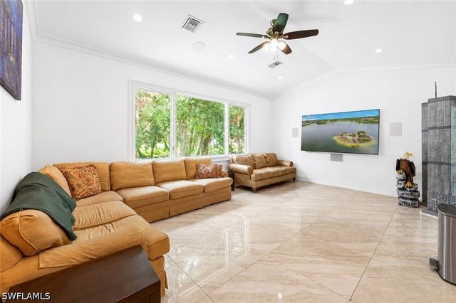 556 6th ST SE, Naples, FL 34117