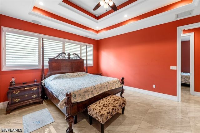 556 6th ST SE, Naples, FL 34117