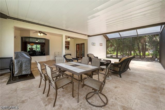 556 6th ST SE, Naples, FL 34117