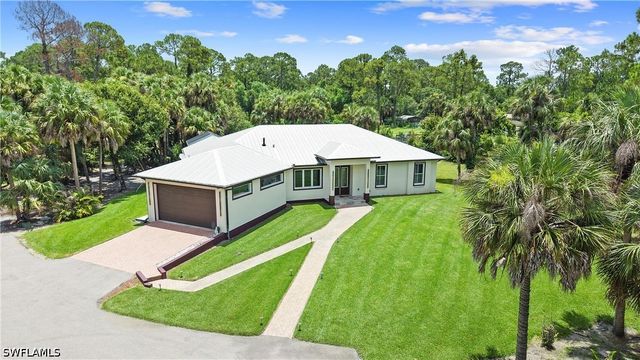 556 6th ST SE, Naples, FL 34117