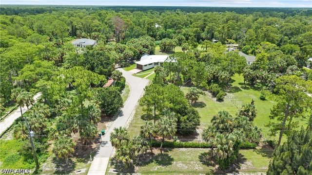 556 6th ST SE, Naples, FL 34117